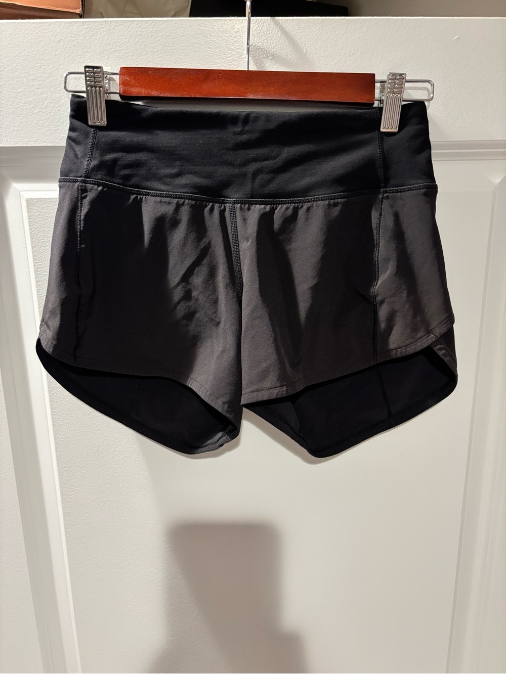 lululemon athletica Speed Up Black Athletic Running Shorts 4” inseam